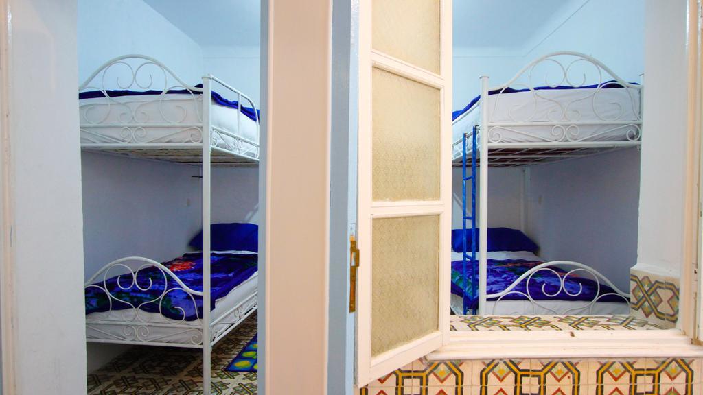 White And Blue Hostel Essaouira Room photo